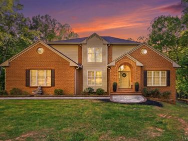 105 Fox Meadows Drive, Lynchburg, VA 24503