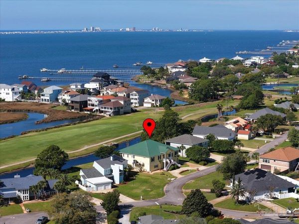 3842 Saber Tooth Cir, Gulf Breeze, FL 32563