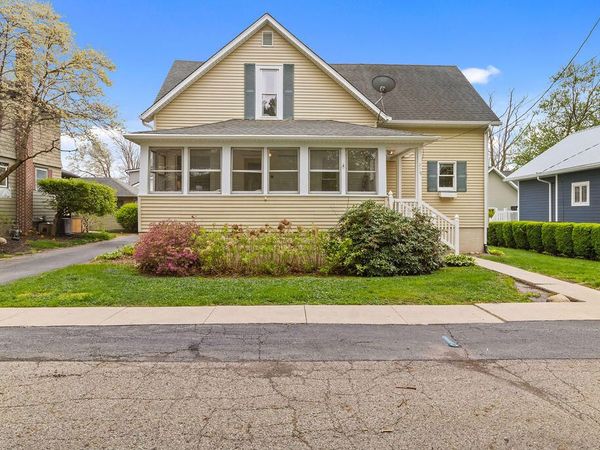 209 E Hawkins Court , Culver, IN 46511