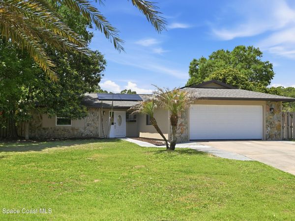 590 Auf Court NW , Palm Bay, FL 32907
