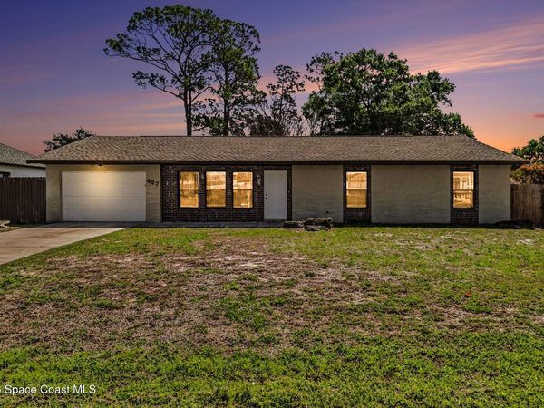 427 Frankford Avenue NW , Palm Bay, FL 32907