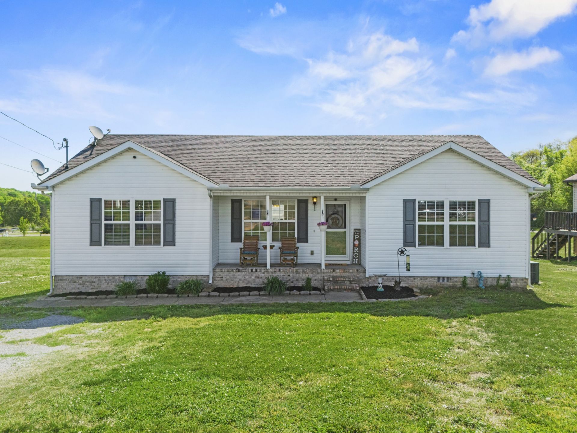 102 Sunrise Ct, Shelbyville, TN 37160 Main Photo