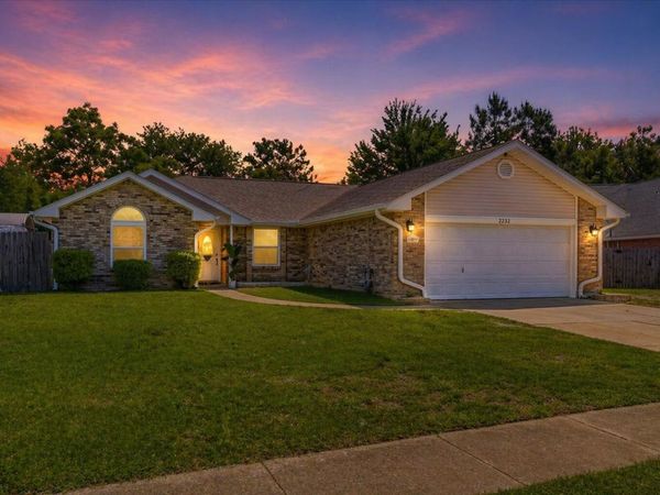 2232 Lemure Drive, Navarre, FL 32566