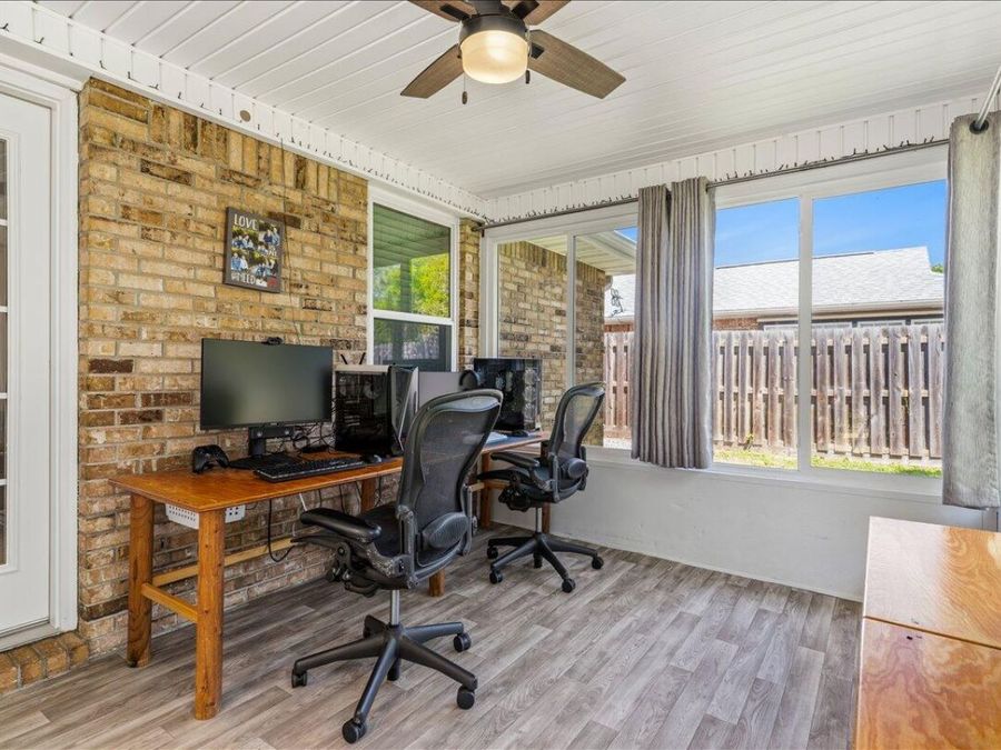Property Image 32