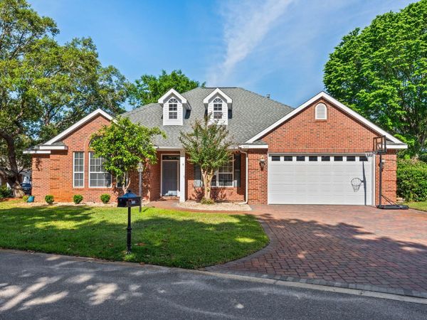 4250 Lost Horse Circle, Niceville, FL 32578
