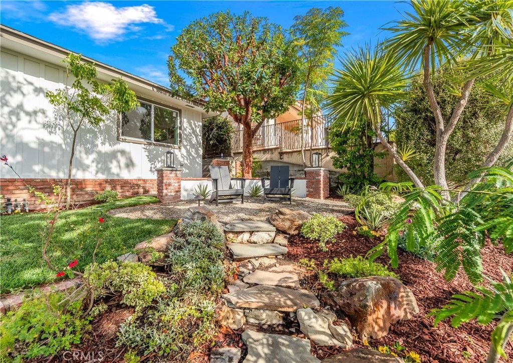 367 Ultimo Avenue, Long Beach, CA 90814 Main Photo