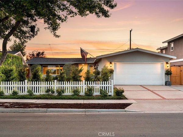 3217 Montana, Costa Mesa, CA 92626