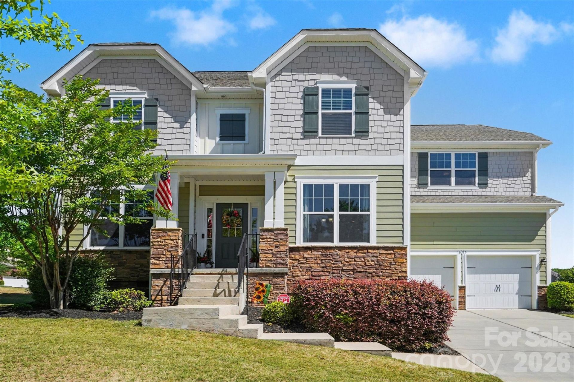 16316 Thoroughbred Trace Lane, Charlotte, NC 28278 Main Photo