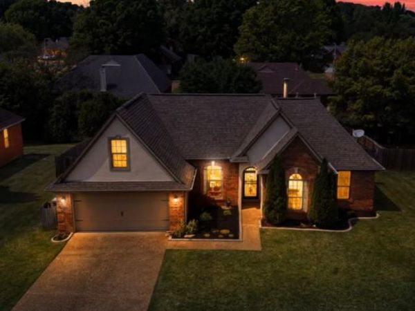 4645 SHADOW FIELD LN, Bartlett, TN 38002