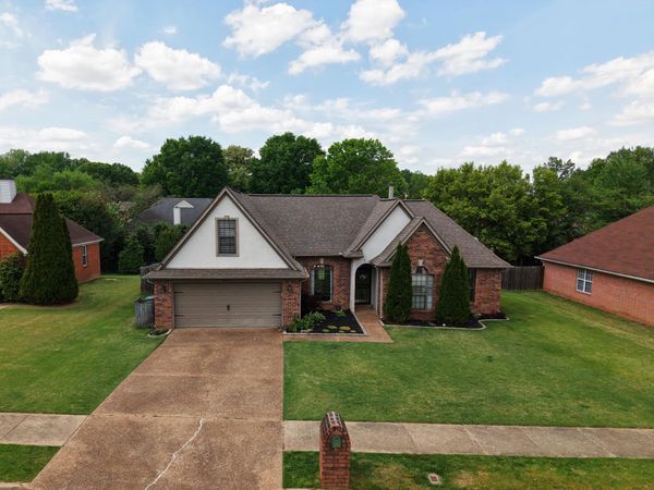4645 SHADOW FIELD LN, Bartlett, TN 38002