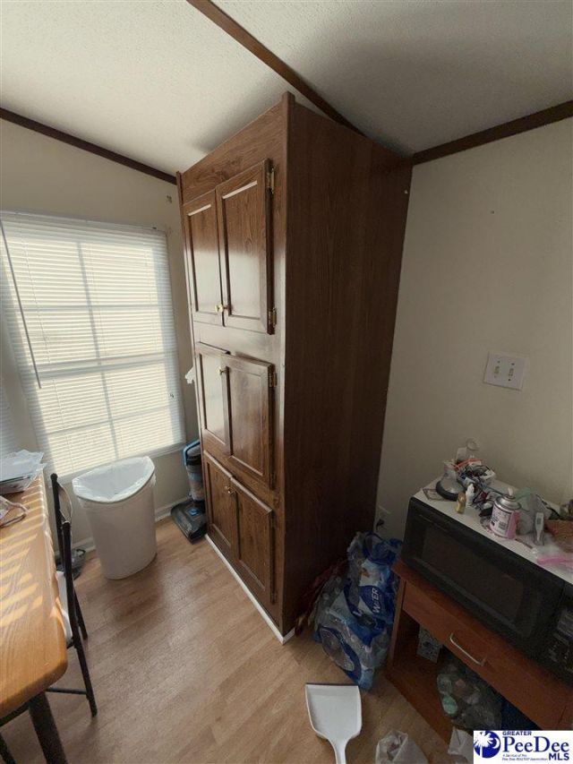 869 Hilander Dr. Photo 16