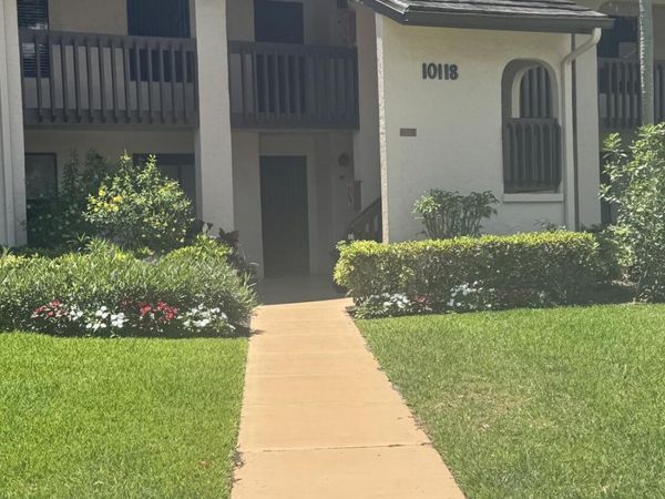 10118 Mangrove Drive, Unit 105, Boynton Beach, FL 33437