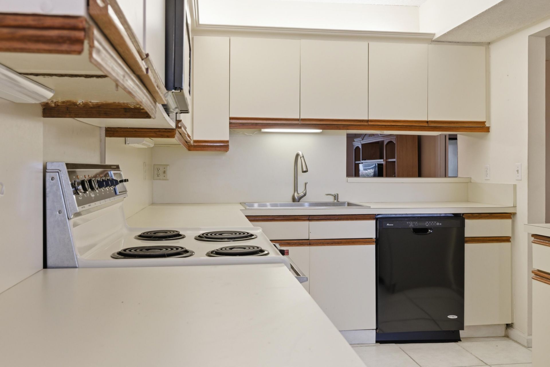 10118 Mangrove Drive, Unit 105, Boynton Beach, FL 33437 Photo