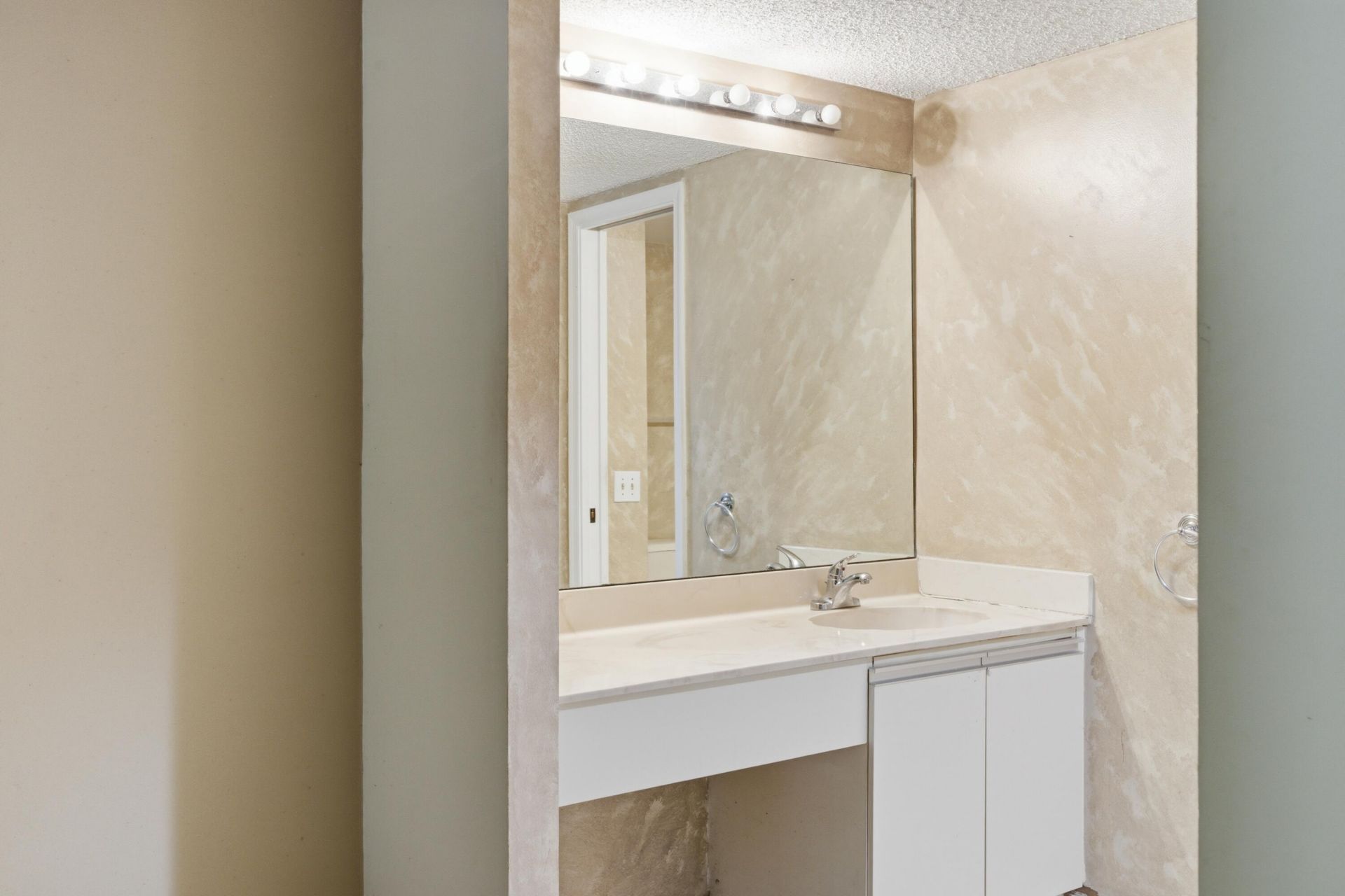 10118 Mangrove Drive, Unit 105, Boynton Beach, FL 33437 Photo