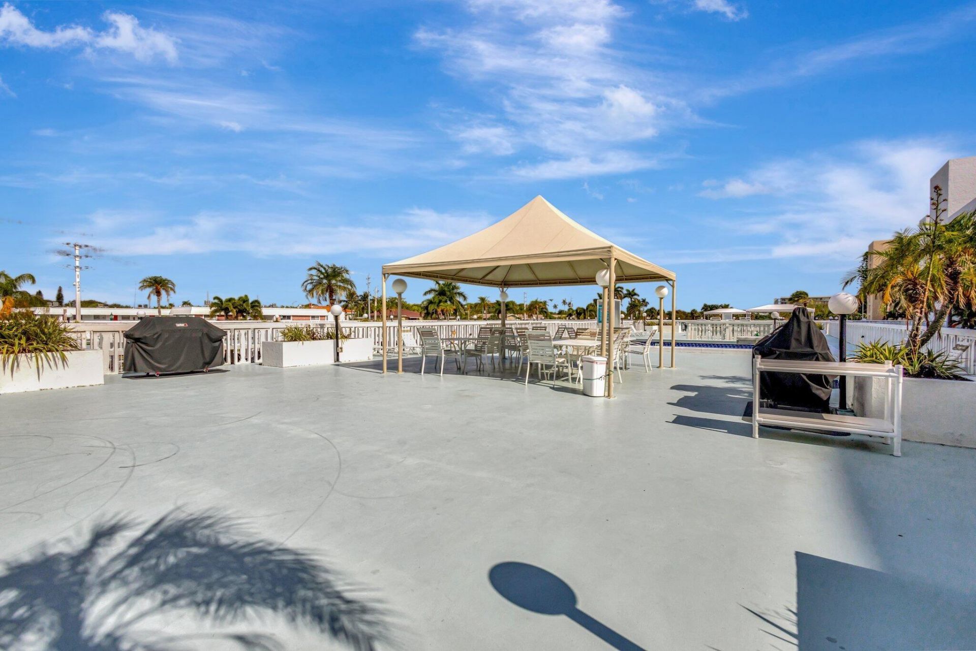 301 Lake Shore Drive, Unit 503, Lake Park, FL 33403 Photo