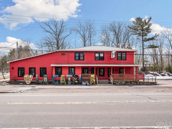 47409 US41 Highway, Portage Twp, MI 49931