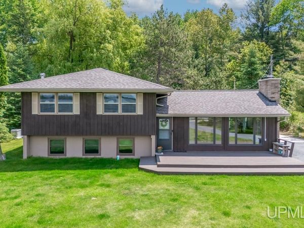 W8135 S Lake Antoine Road, Breitung Twp, MI 49801