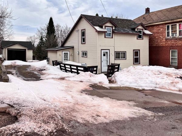 219 E Bonnie Street, Ironwood, MI 49938