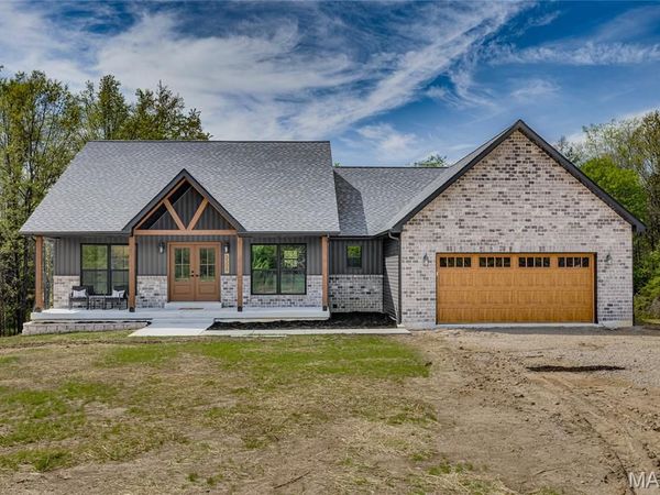 3308 Weatherby Lane , Farmington, MO 63640