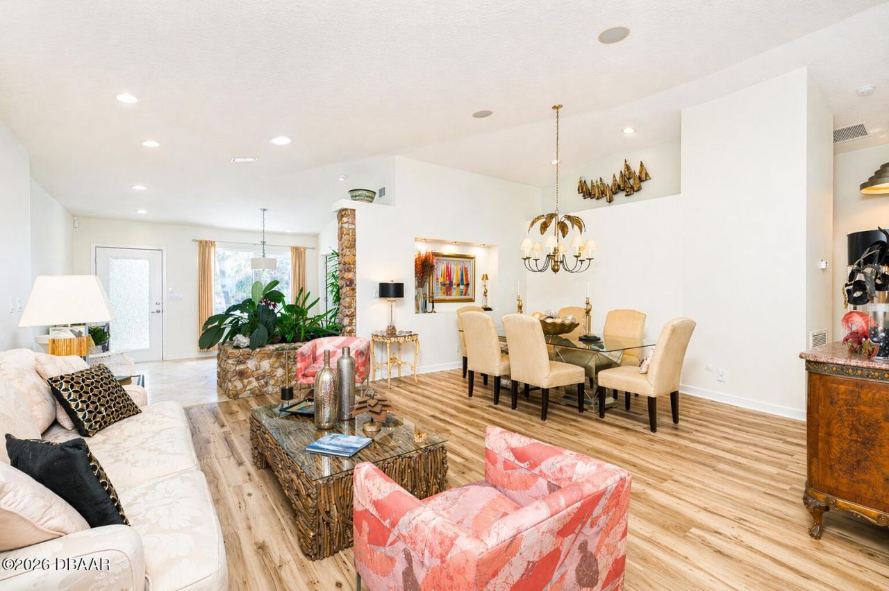 1504 N Atlantic Avenue, Daytona Beach, FL 32118 Photo
