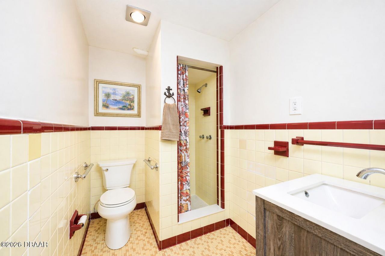 1504 N Atlantic Avenue, Daytona Beach, FL 32118 Photo