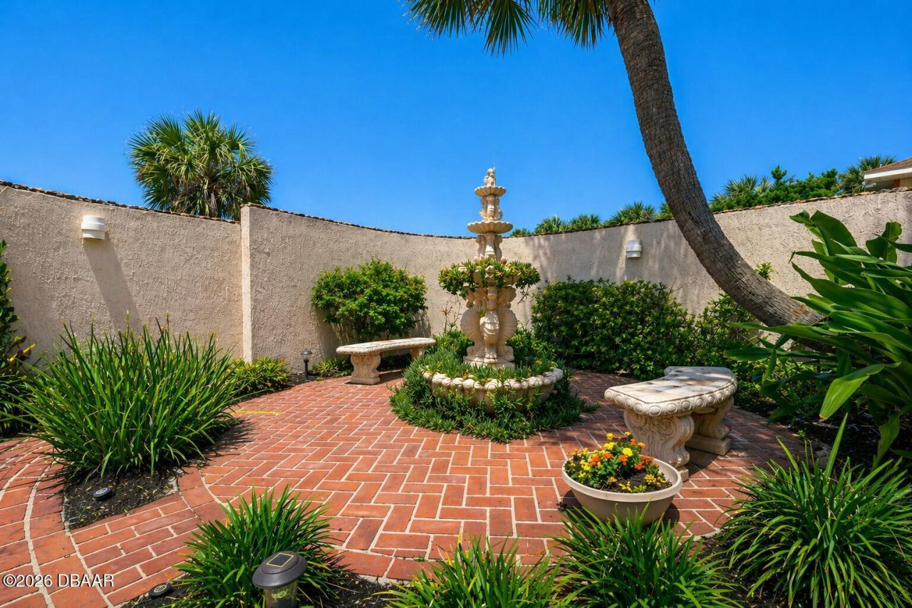 1504 N Atlantic Avenue, Daytona Beach, FL 32118 Photo