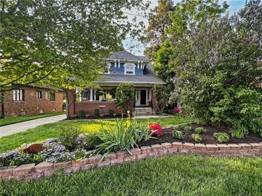 17212 Hilliard Road, Lakewood, OH 44107