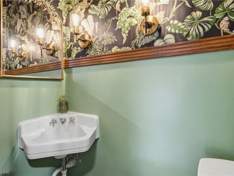 17212 Hilliard Road, Lakewood, OH 44107 Photo 13