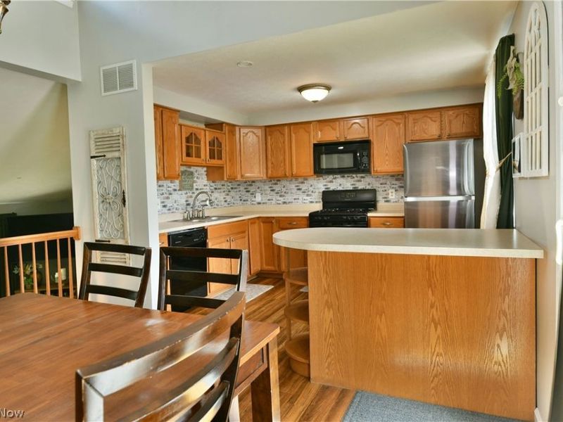 193 Chapel Hill Drive NW, Warren, OH 44483 Photo 16