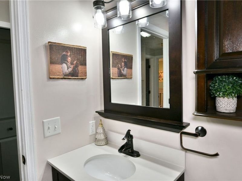 193 Chapel Hill Drive NW, Warren, OH 44483 Photo 26