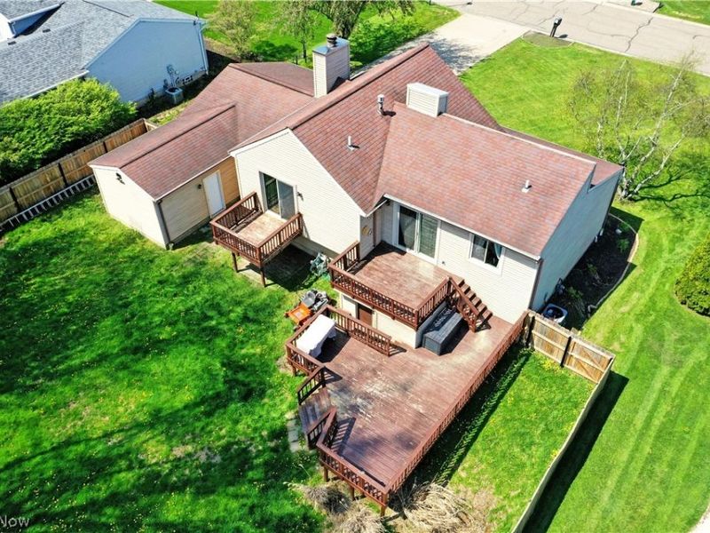 193 Chapel Hill Drive NW, Warren, OH 44483 Photo 9