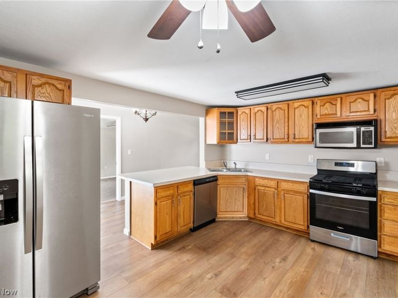 625 Moore Road, Akron, OH 44319 Photo 12