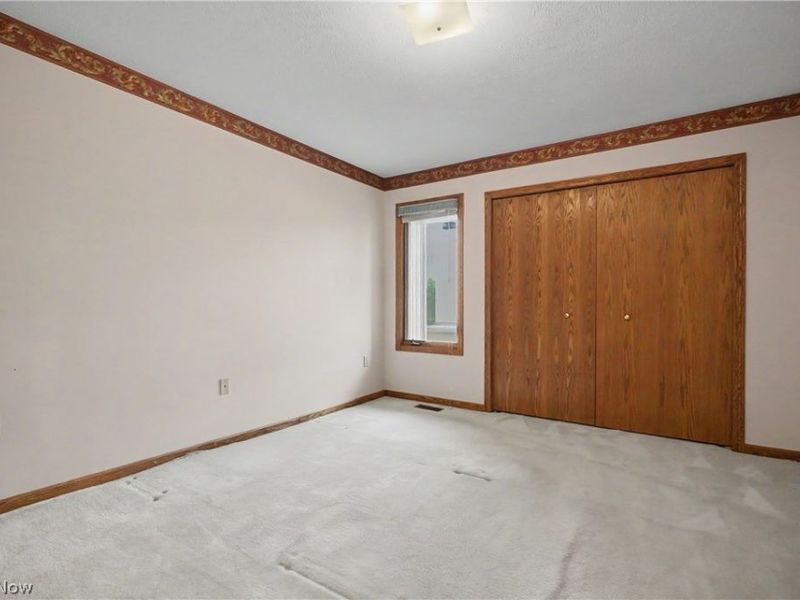 1416 Loop Road , Kent, OH 44240 Photo 8