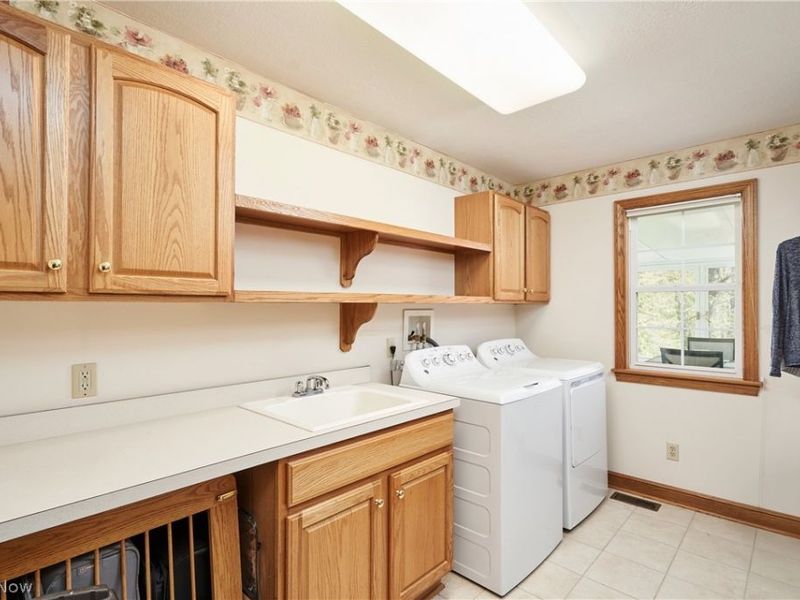 1484 Camden Ridge Boulevard , Akron, OH 44312 Photo 10