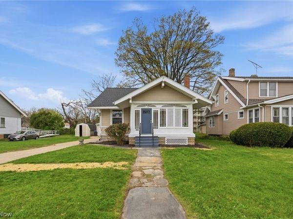 3856 W 162nd Street , Cleveland, OH 44111