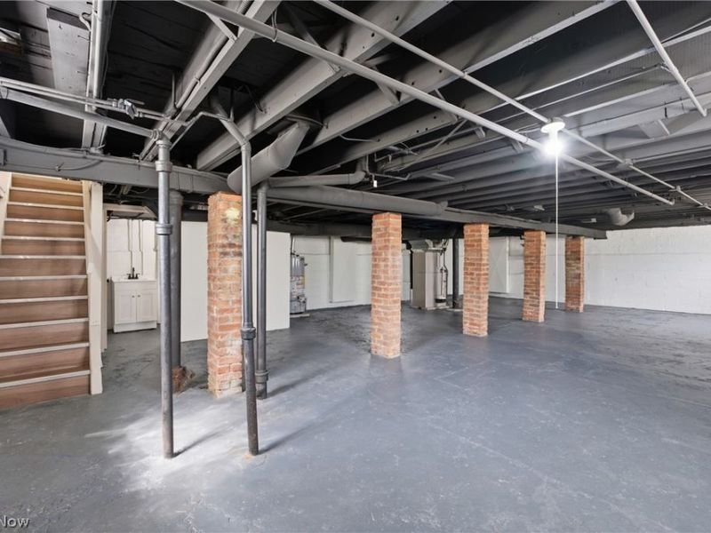 3856 W 162nd Street , Cleveland, OH 44111 Photo 33