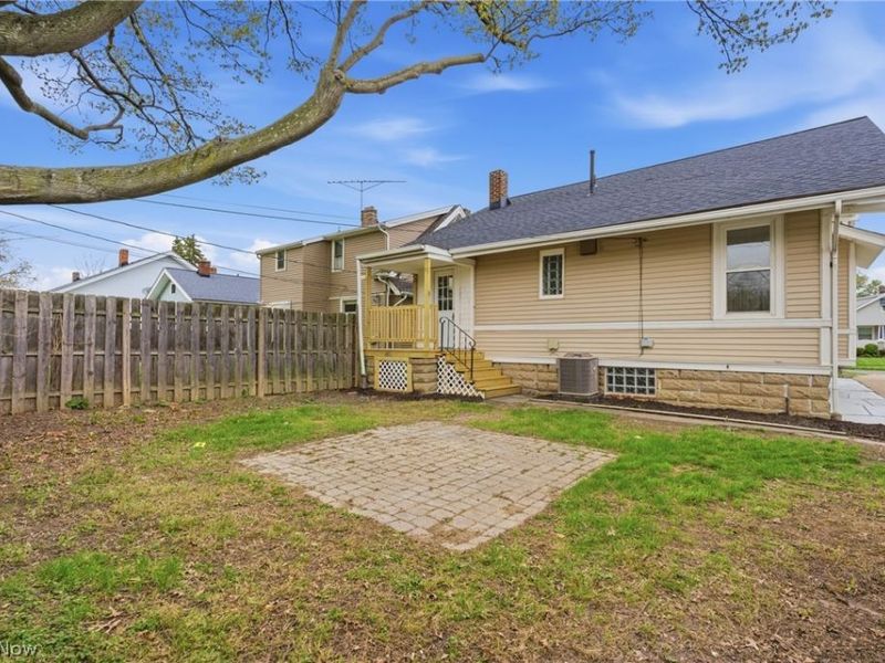 3856 W 162nd Street , Cleveland, OH 44111 Photo 39