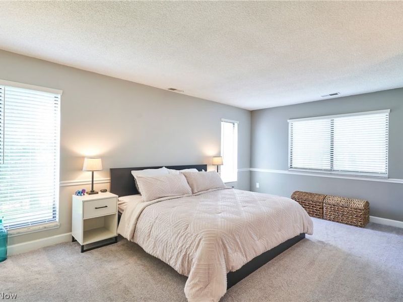 874 Hampton Ridge Drive , Akron, OH 44313 Photo 16