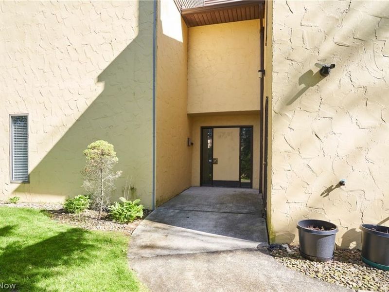 874 Hampton Ridge Drive , Akron, OH 44313 Photo 27