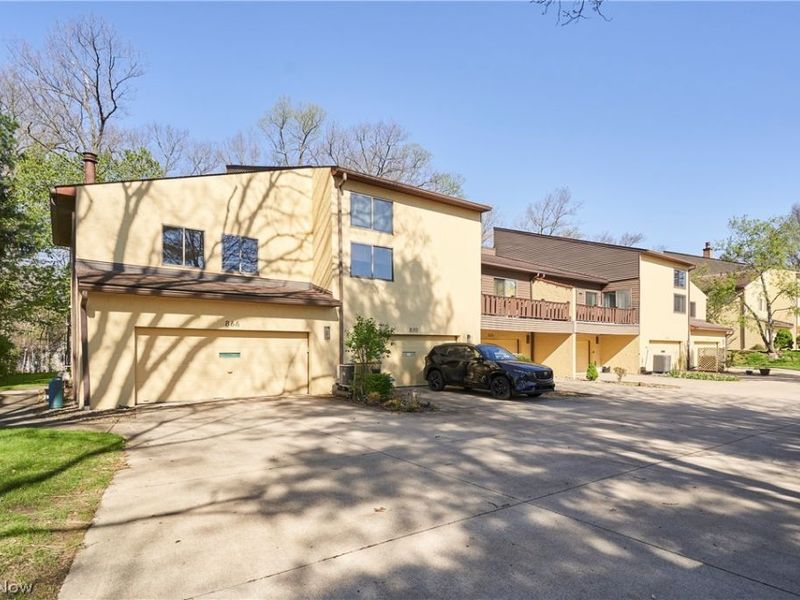 874 Hampton Ridge Drive , Akron, OH 44313 Photo 28