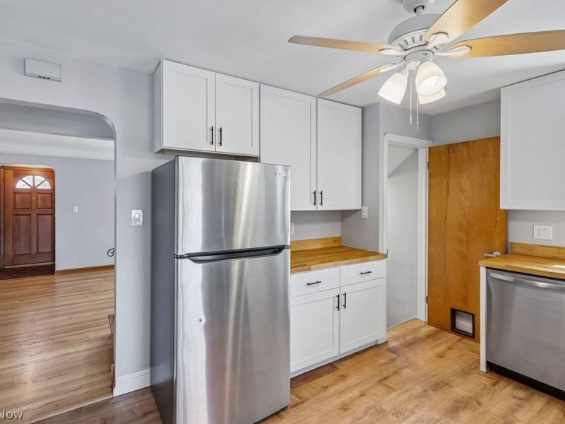 4164 W 160th Street , Cleveland, OH 44135 Photo 11