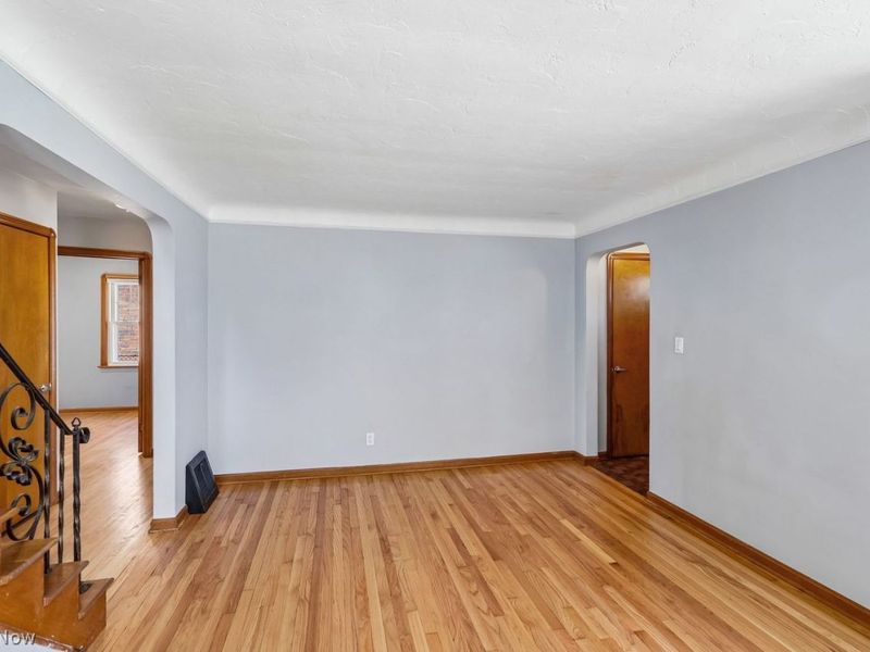 4164 W 160th Street , Cleveland, OH 44135 Photo 8