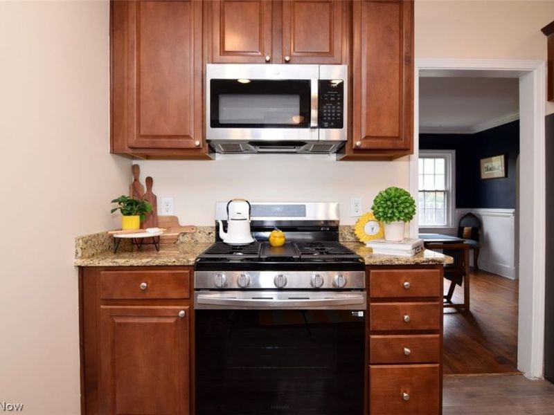 18231 Sherrington Road , Shaker Heights, OH 44122 Photo 17