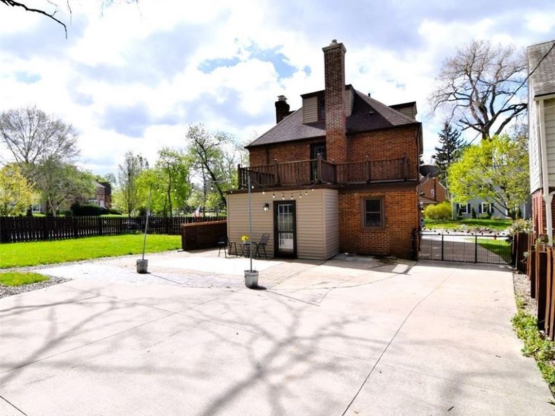 18231 Sherrington Road , Shaker Heights, OH 44122 Photo 39