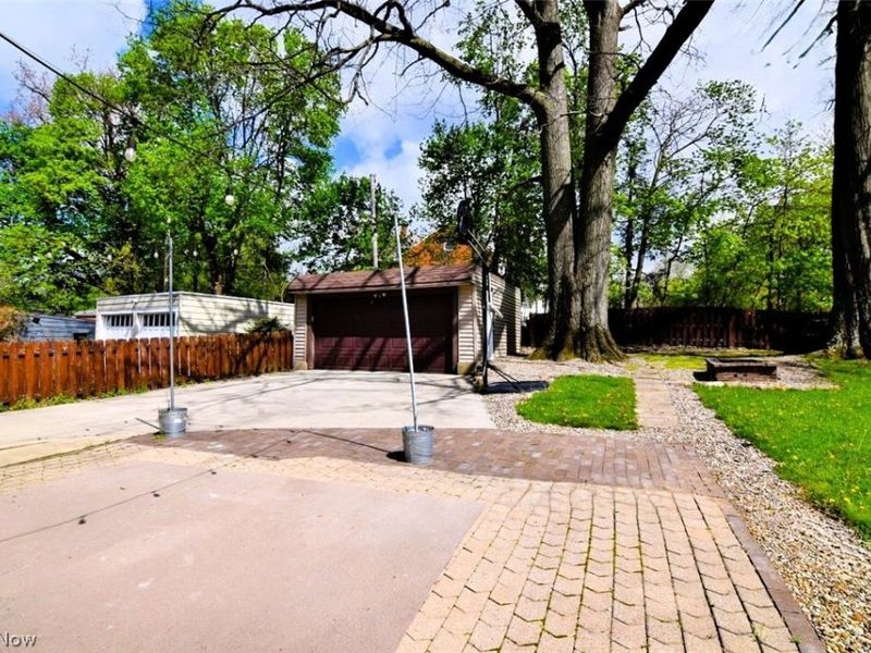 18231 Sherrington Road , Shaker Heights, OH 44122 Photo 41