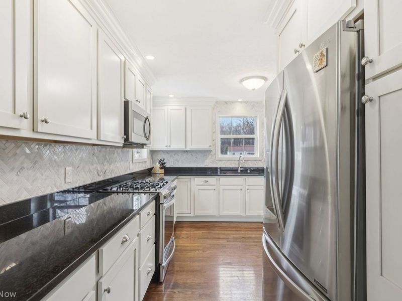 128 Harvey Parkway , Avon Lake, OH 44012 Photo 17