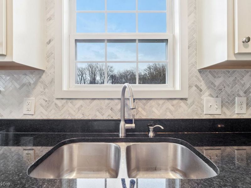 128 Harvey Parkway , Avon Lake, OH 44012 Photo 18