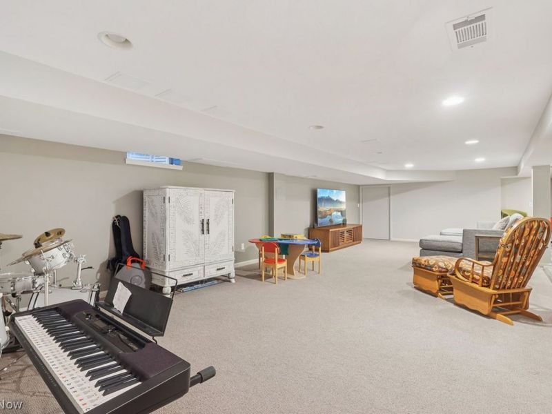 128 Harvey Parkway , Avon Lake, OH 44012 Photo 36