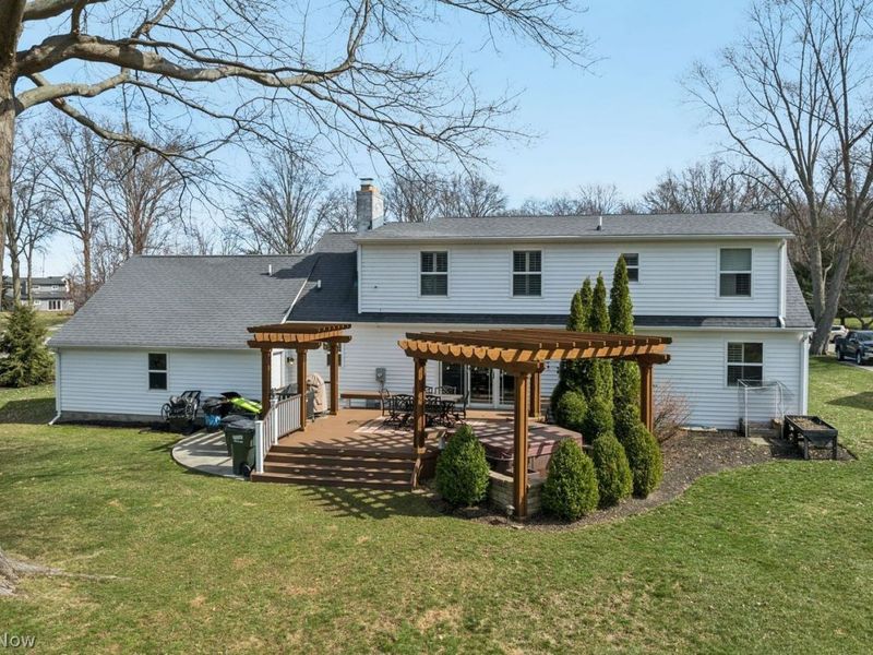 128 Harvey Parkway , Avon Lake, OH 44012 Photo 5