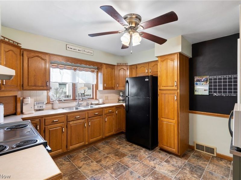 1256 Manor Avenue SW, Canton, OH 44710 Photo 7